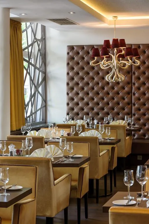 Mercure Residenz Frankfurt Messe Frankfurt am Main 4*,