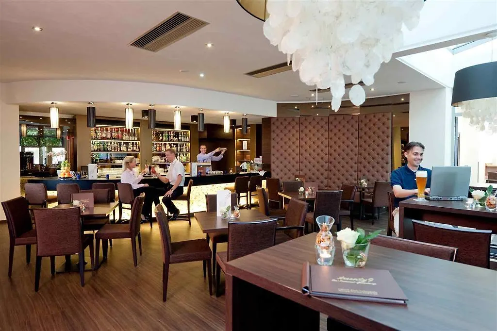 Mercure Residenz Frankfurt Messe Frankfurt nad Mohanem 4*,  Německo